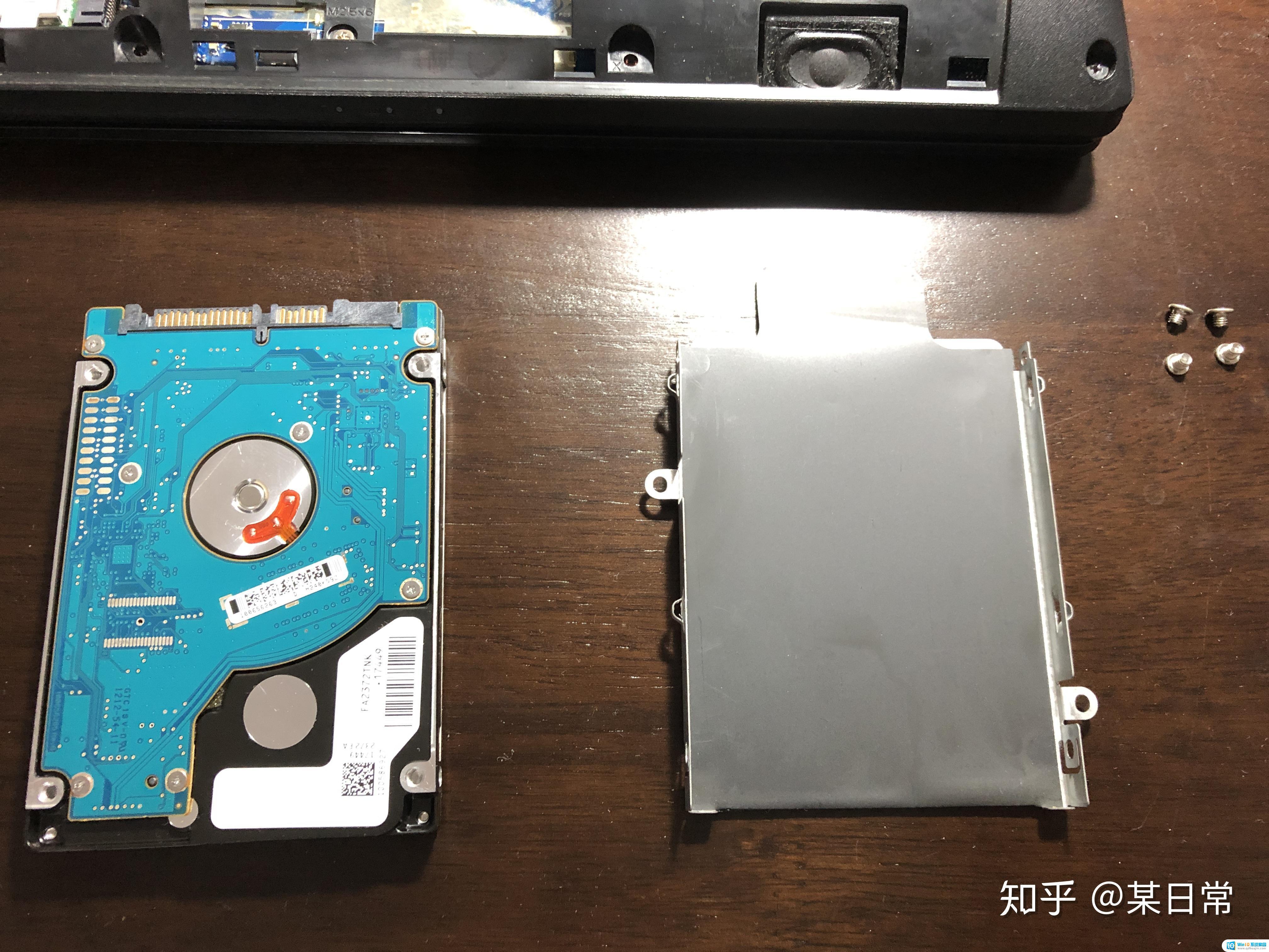 台式机机械硬盘换固态硬盘 电脑如何安装固态硬盘？