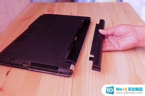 笔记本能充电玩着吗 笔记本充电玩游戏会不会损坏电池