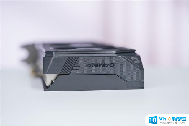 技嘉RTX 5050 GAMING OC显卡评测：全新DLSS 4技术的RTX 4060性能升级
