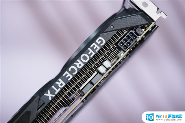 技嘉RTX 5050 GAMING OC显卡评测：全新DLSS 4技术的RTX 4060性能升级