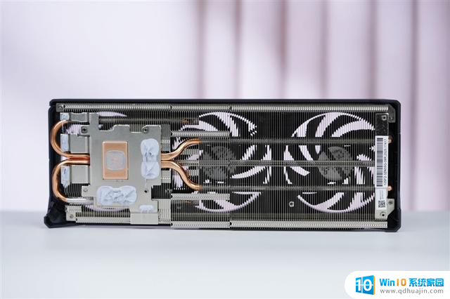 技嘉RTX 5050 GAMING OC显卡评测：全新DLSS 4技术的RTX 4060性能升级