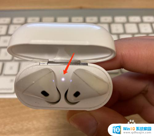 windows电脑怎么连接苹果蓝牙耳机 怎样在 Win10 上连接苹果 AirPods 无线耳机